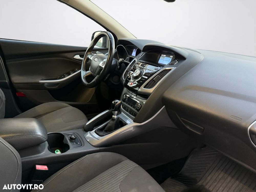 Ford Focus 1.0 EcoBoost Start Stop Titanium - 10