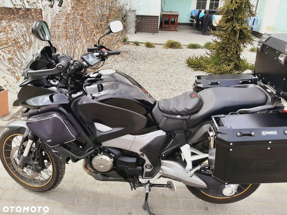 Honda VFR - 5