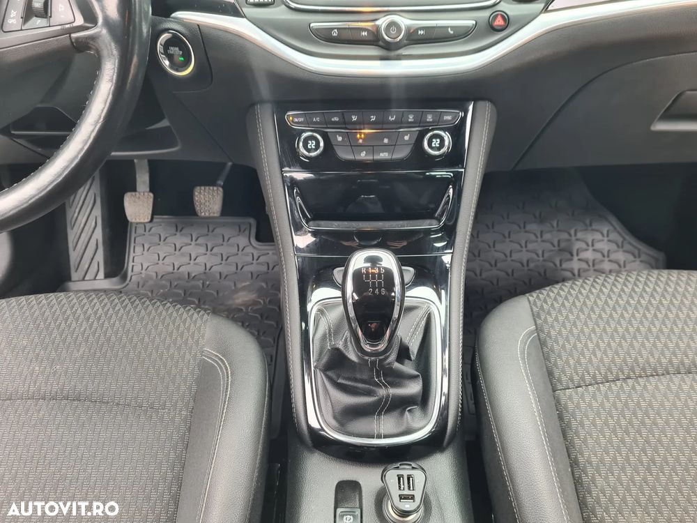 Opel Astra Sport Tourer Turbo 1.4 ECOTEC Dynamic - 15