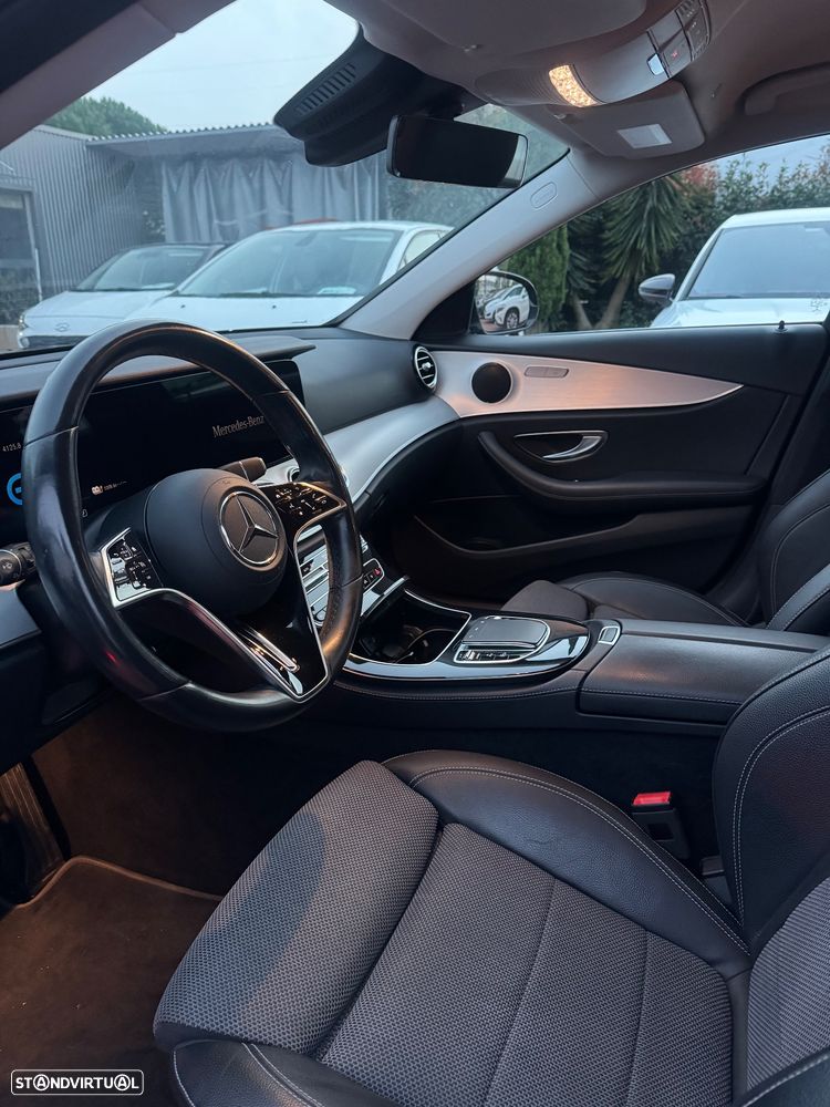 Mercedes-Benz E 300 de 4Matic 9G-TRONIC Avantgarde - 29