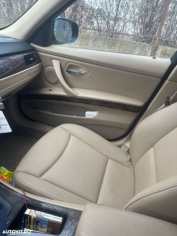 BMW Seria 3 318i - 16