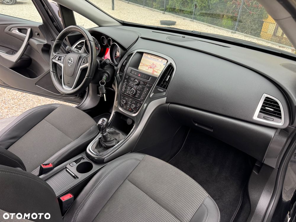 Opel Astra 1.4 Turbo Cosmo - 31