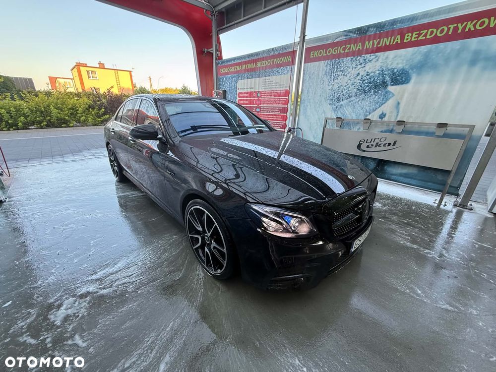Mercedes-Benz Klasa E 43 AMG 4-Matic - 16
