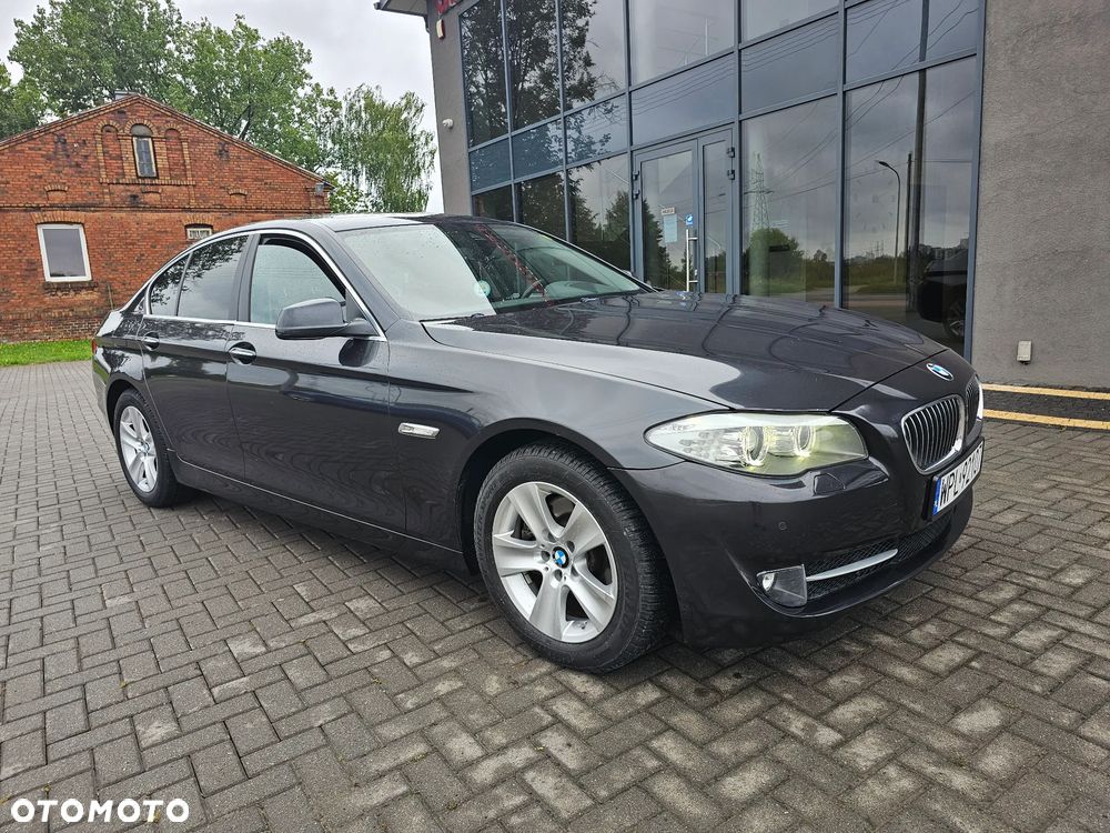 BMW Seria 5 520d Luxury Line - 3