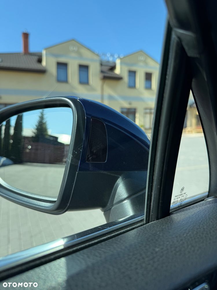 Volkswagen Passat 2.0 TDI SCR DSG Comfortline - 35