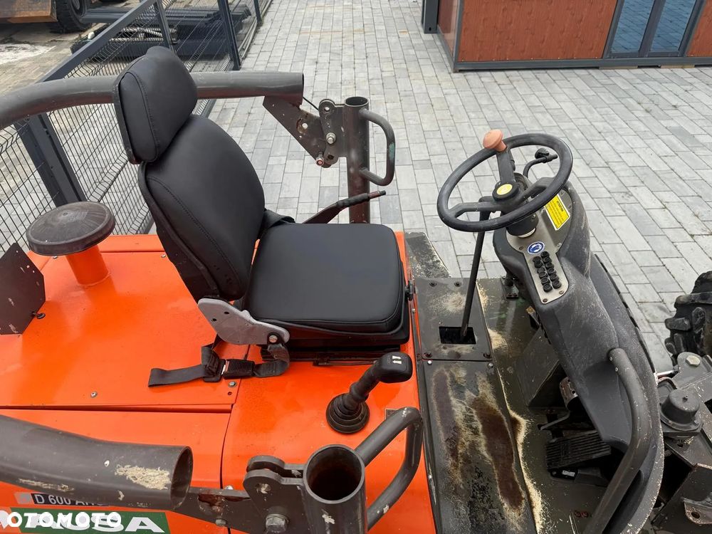 Ausa D600 APG - 12