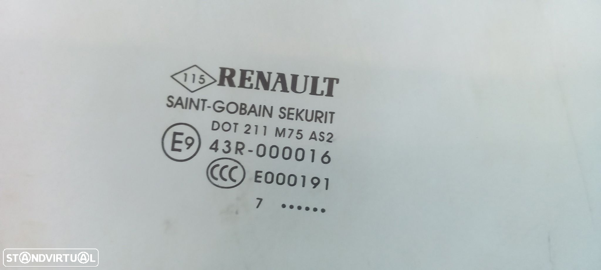 Vidro porta frente direita RENAULT Megane IV Grandtour (K9A/M_) - 2