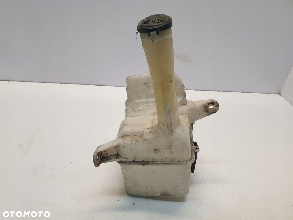 ZBIORNICZEK PŁYNU SPRYSKIWACZY TOYOTA COROLLA E12 85330-20470 - 1