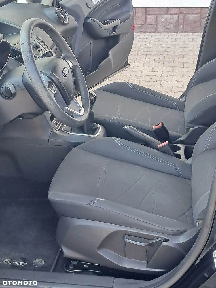 Ford Fiesta 1.0 Champions Edition - 40