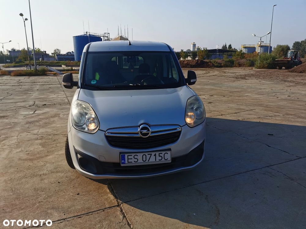 Opel Combo - 8