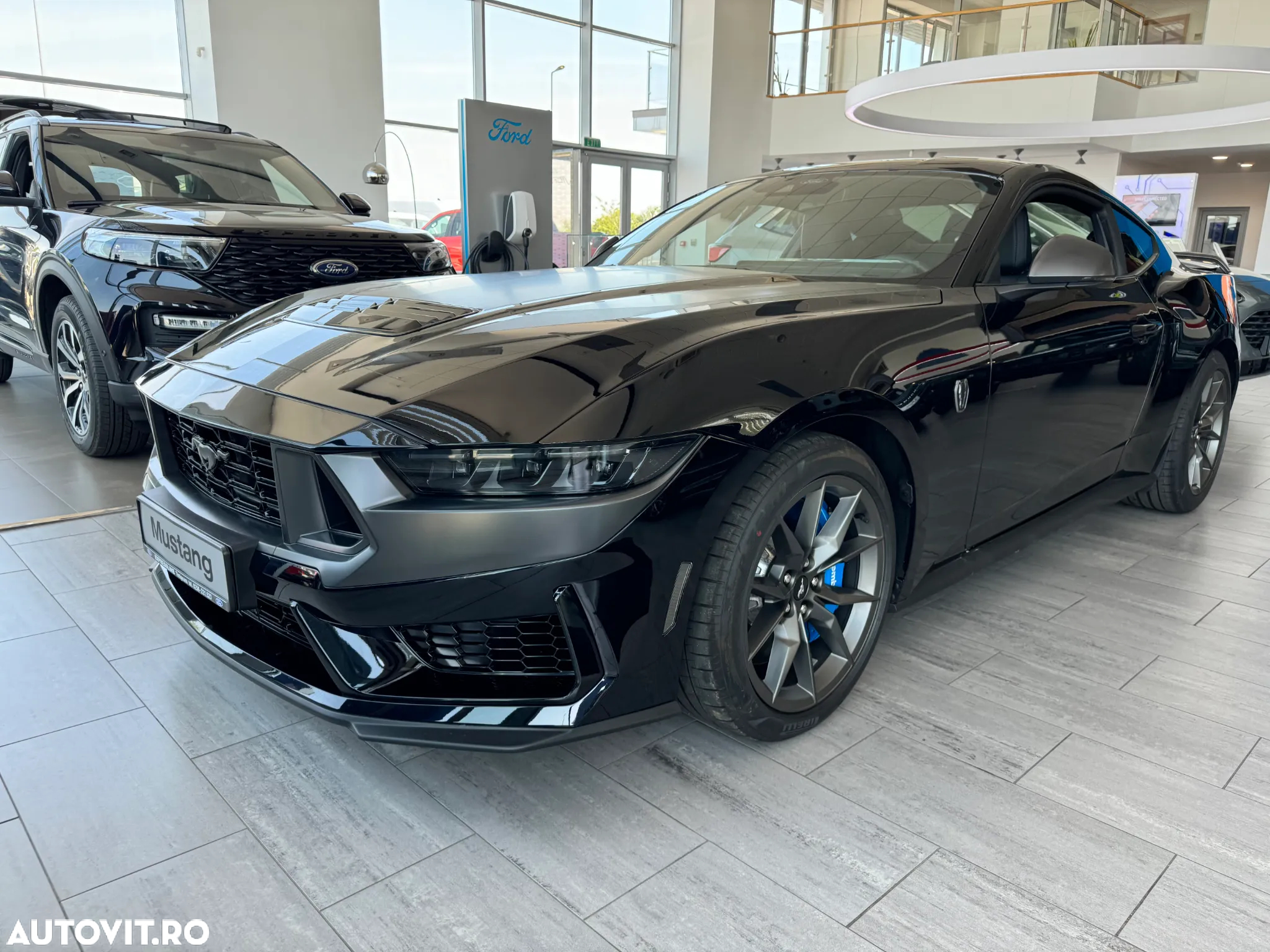 Ford Mustang - 4