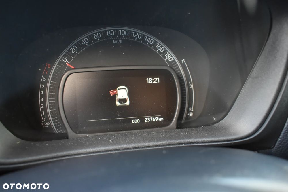 Toyota Aygo x.shift x-play connect - 24