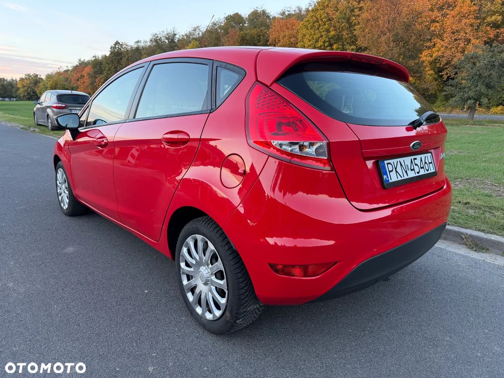 Ford Fiesta 2012 photo 3
