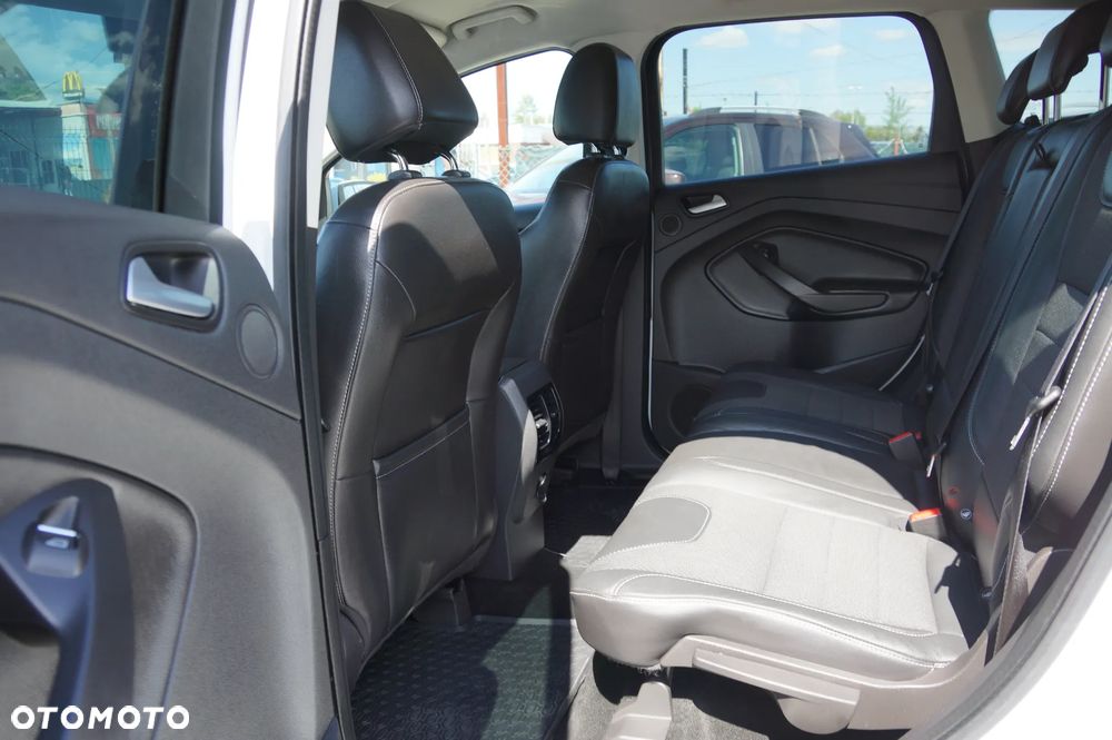 Ford Kuga 2.0 TDCi 4x4 Titanium - 26