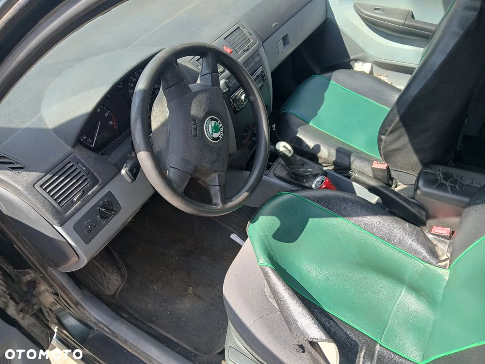 skoda fabia I LF8C maska zderzak lampa grill błotnik drzwi zbiornik paliwa szyba lusterko klamka - 4