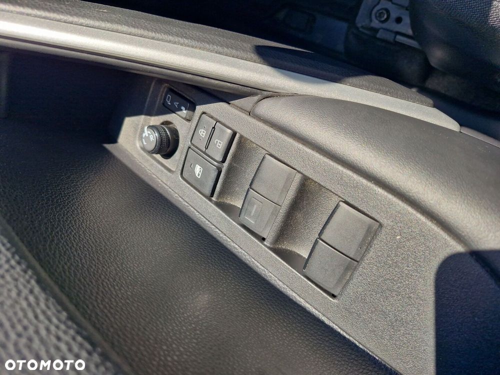 Toyota Corolla Cross - 22