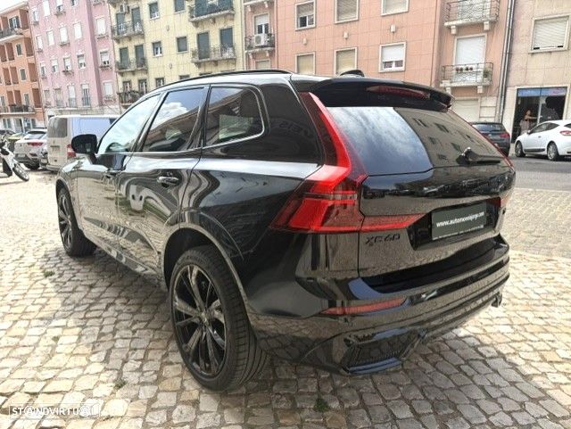 Volvo XC 60 2.0 T6 PHEV Black Edition AWD - 5
