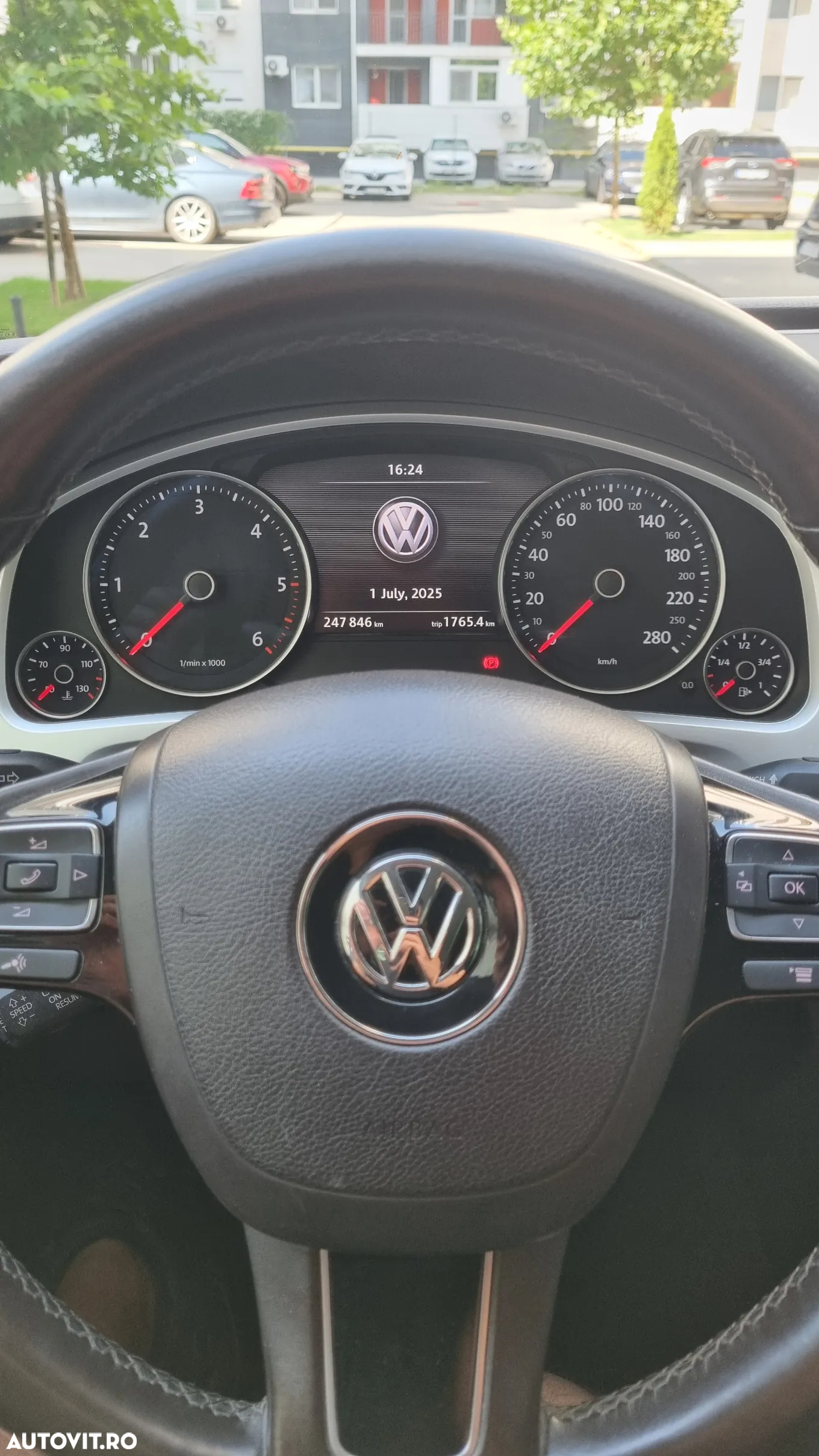 Volkswagen Touareg 3.0 V6 TDI BMT - 16