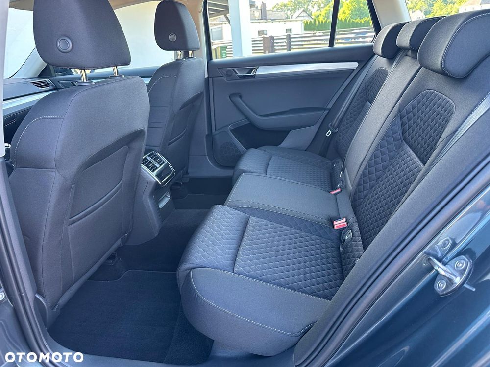 Skoda Superb 2.0 TDI Ambition - 15