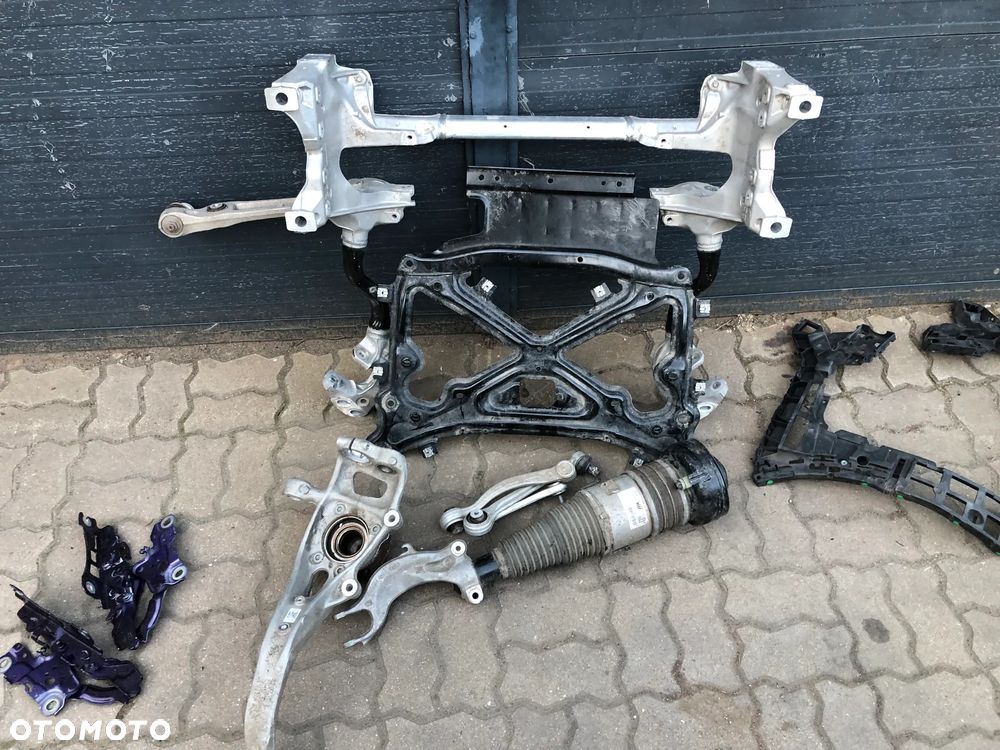 WÓZEK SANKI PRZOD PRZEDNIE Q7 4M LIFT 23- Inne 4M0399315T 4M1399345F - 1