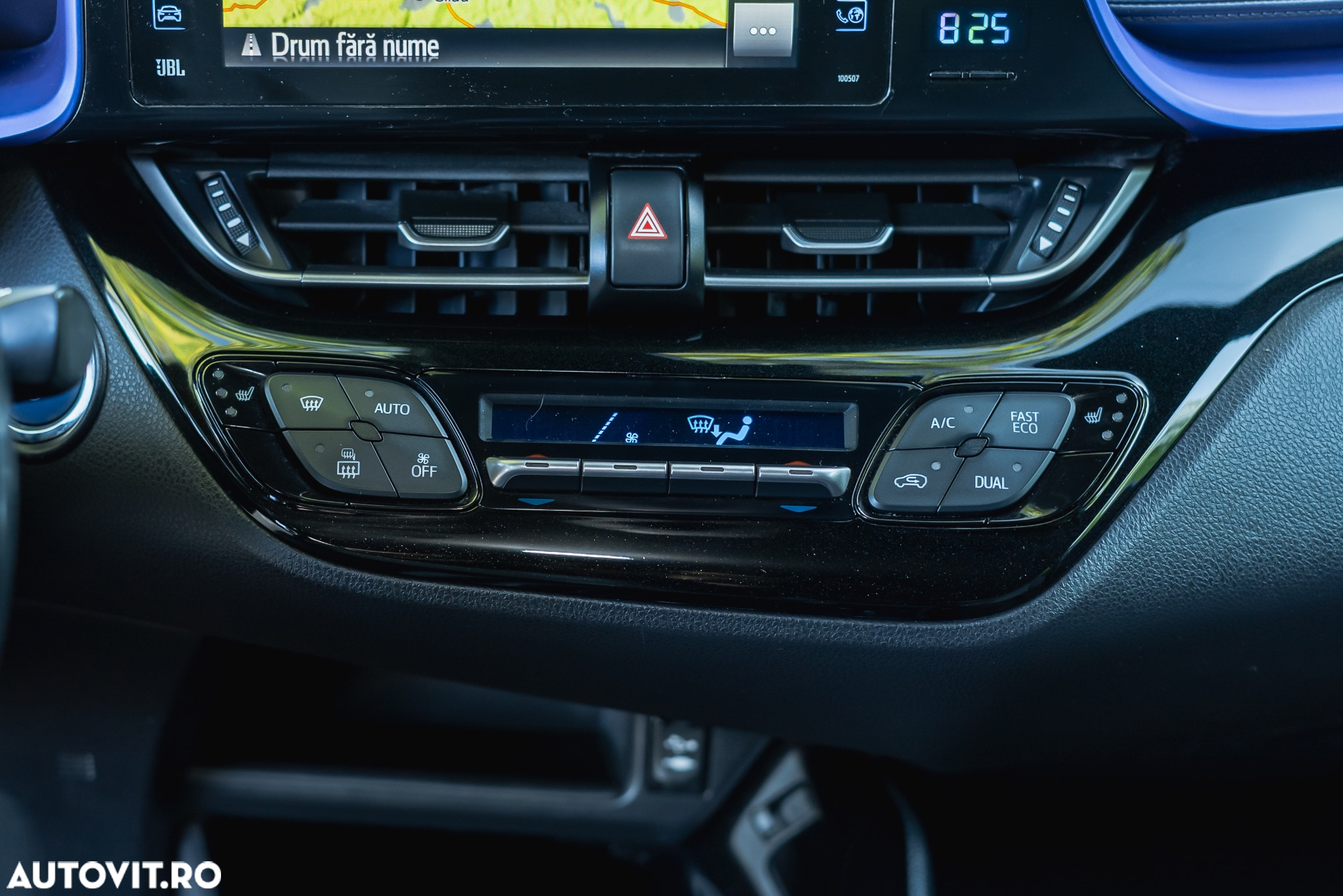 Toyota C-HR Hybrid Lounge - 20
