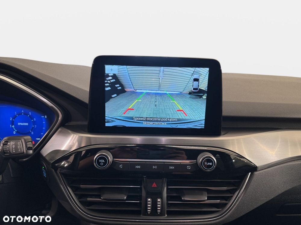 Ford Kuga - 23
