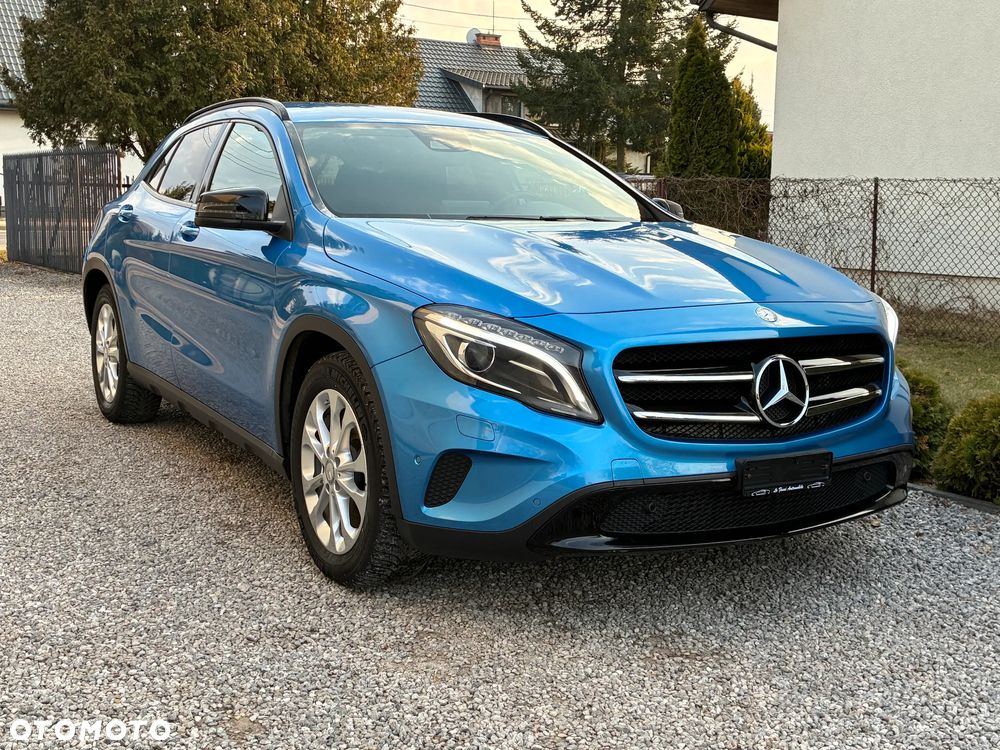 Mercedes-Benz GLA 200 (CDI) d 4Matic 7G-DCT Urban - 16