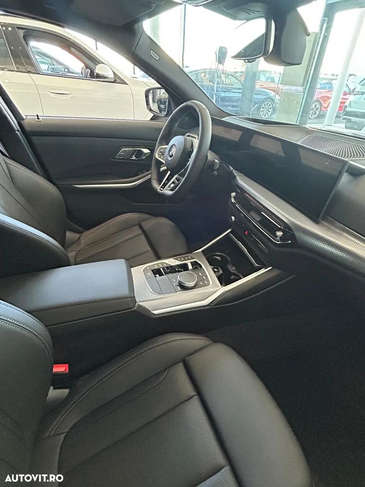 BMW Seria 3 330i xDrive AT - 7