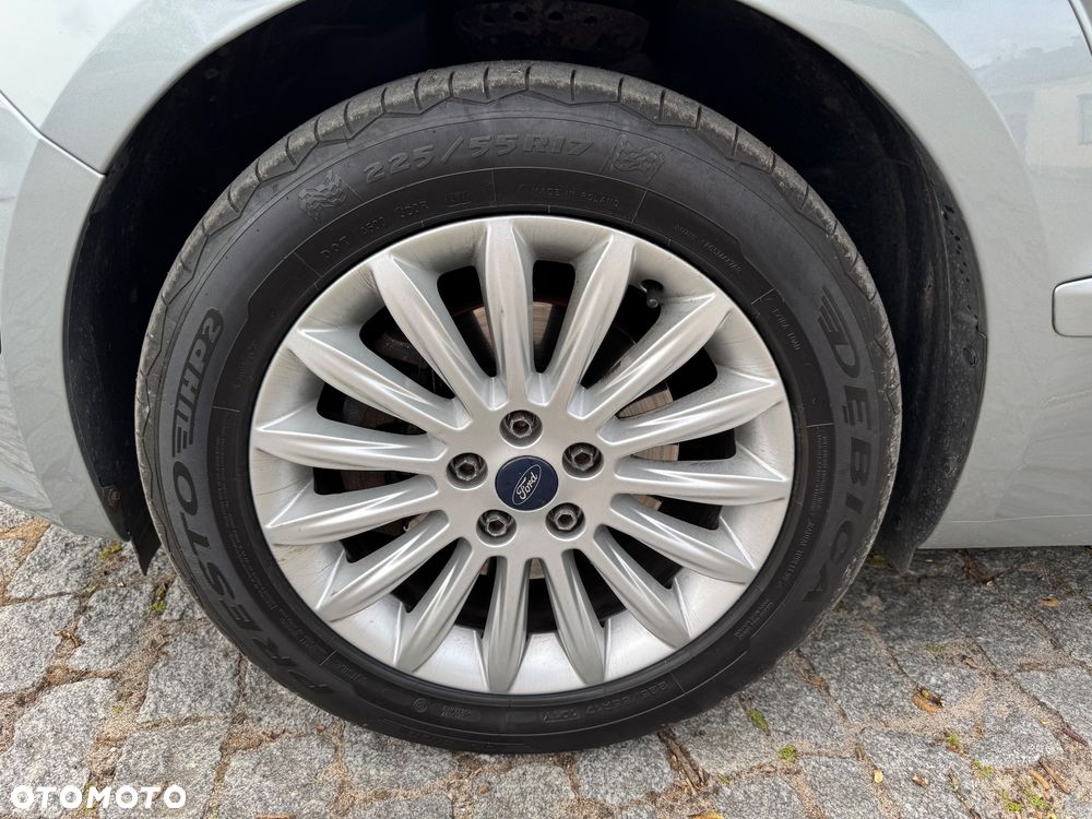 Ford C-MAX 2.0 TDCi Champions Edition - 18