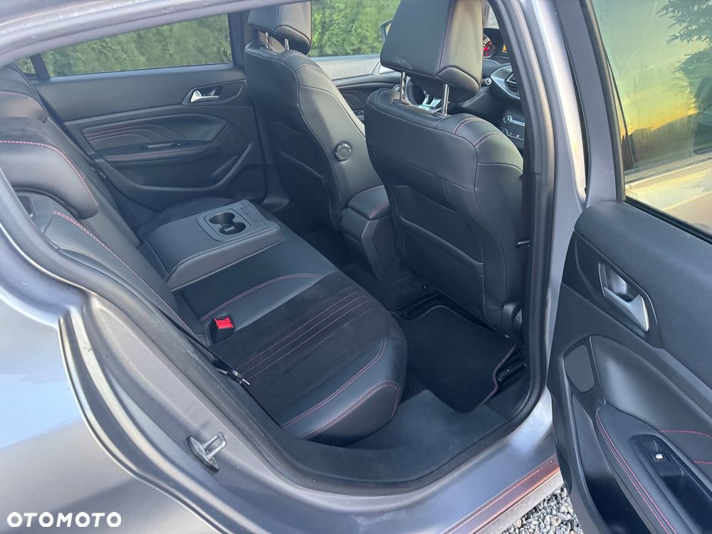 Peugeot 308 PureTech 225 GPF EAT8 Stop & Start GT - 11