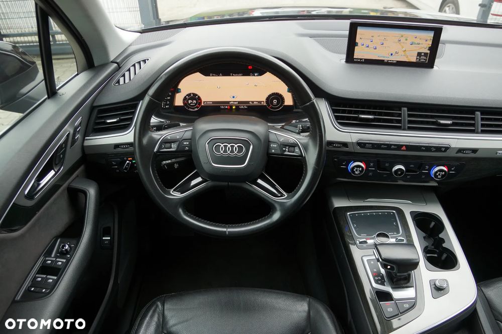 Audi Q7 - 12