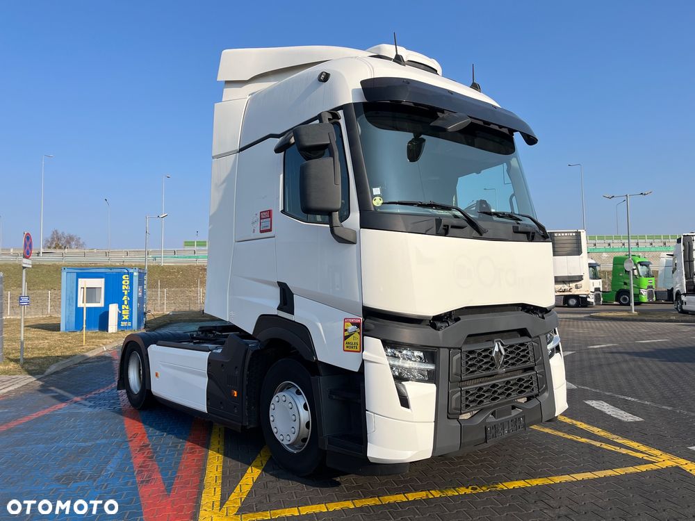 Renault T480 Sleeper Cab - 2