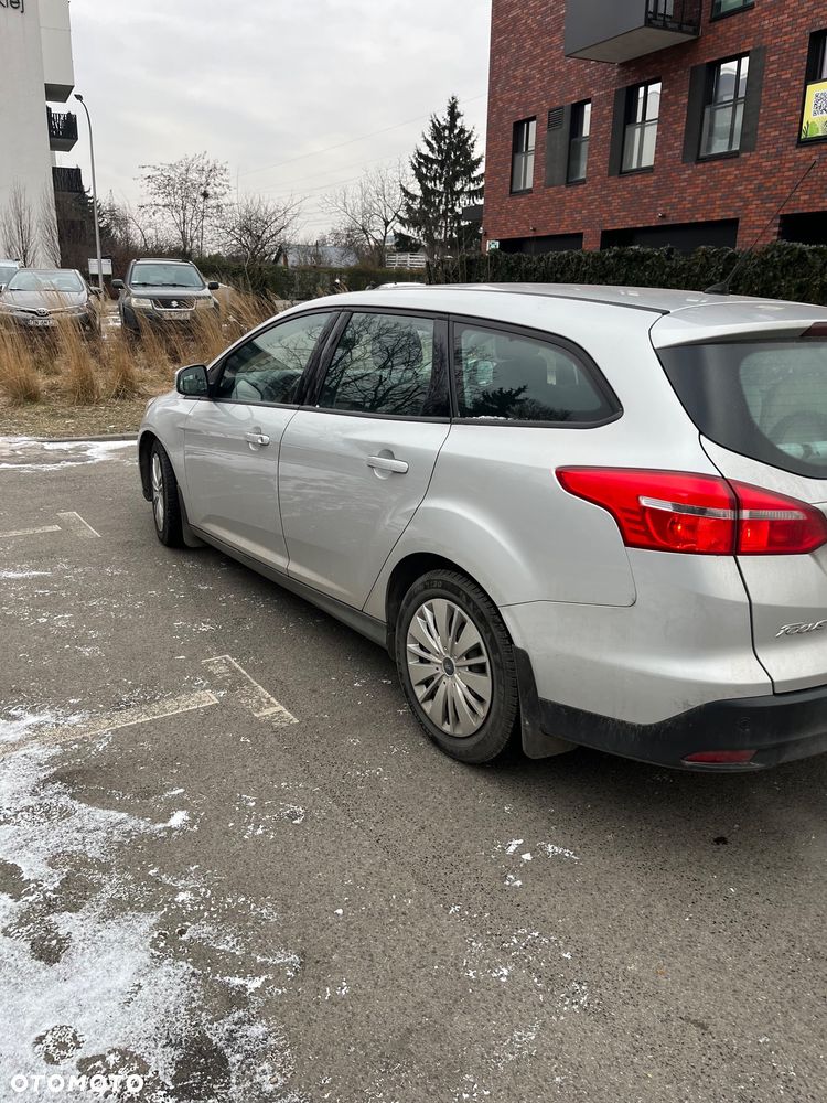 Ford Focus 1.0 EcoBoost Trend - 3