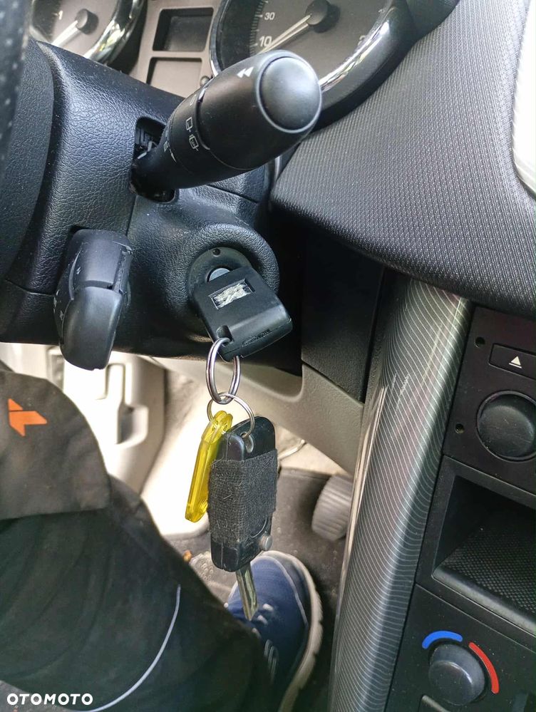 Peugeot 207 1.6 HDi 16V Sporty - 29