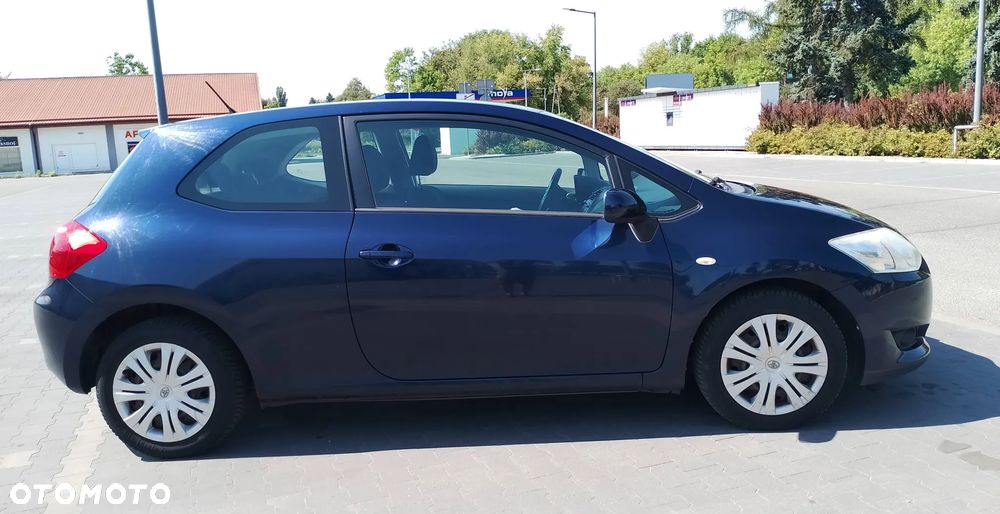 Toyota Auris 1.6 VVT-i Luna - 1