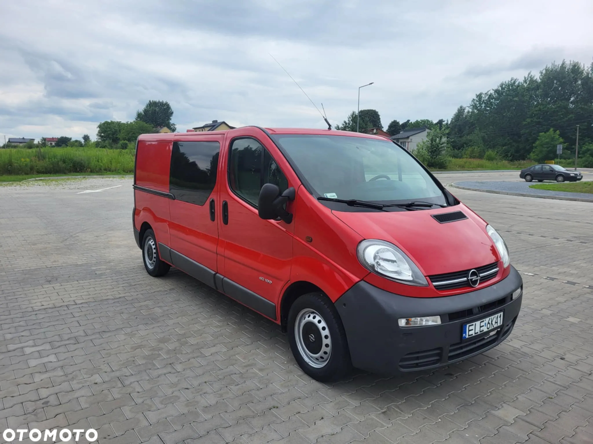 Opel Vivaro - 10