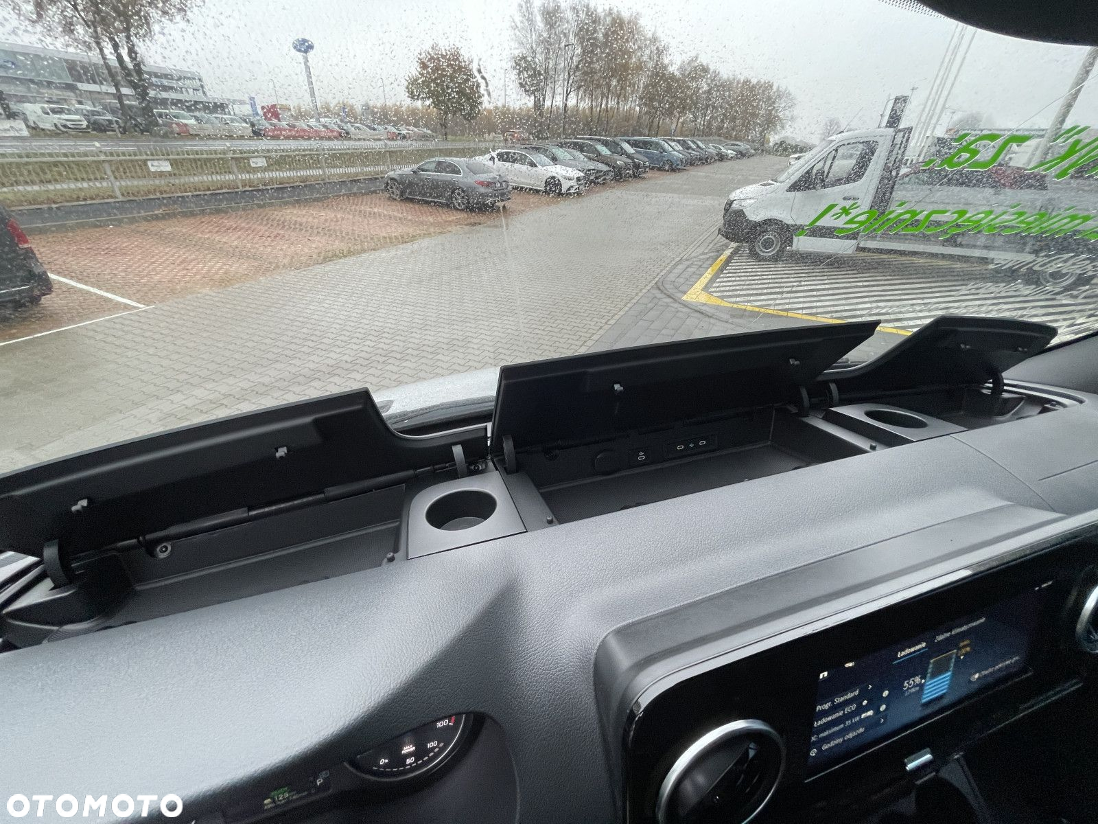 Mercedes-Benz eSprinter - 18