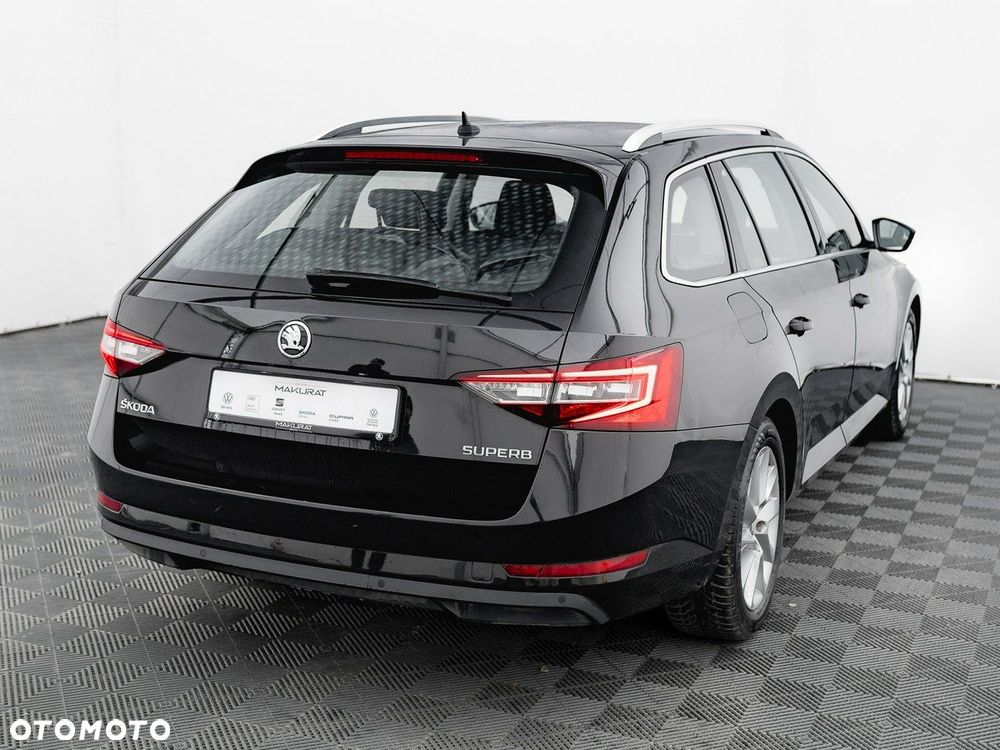 Skoda Superb 2.0 TDI Ambition DSG - 6