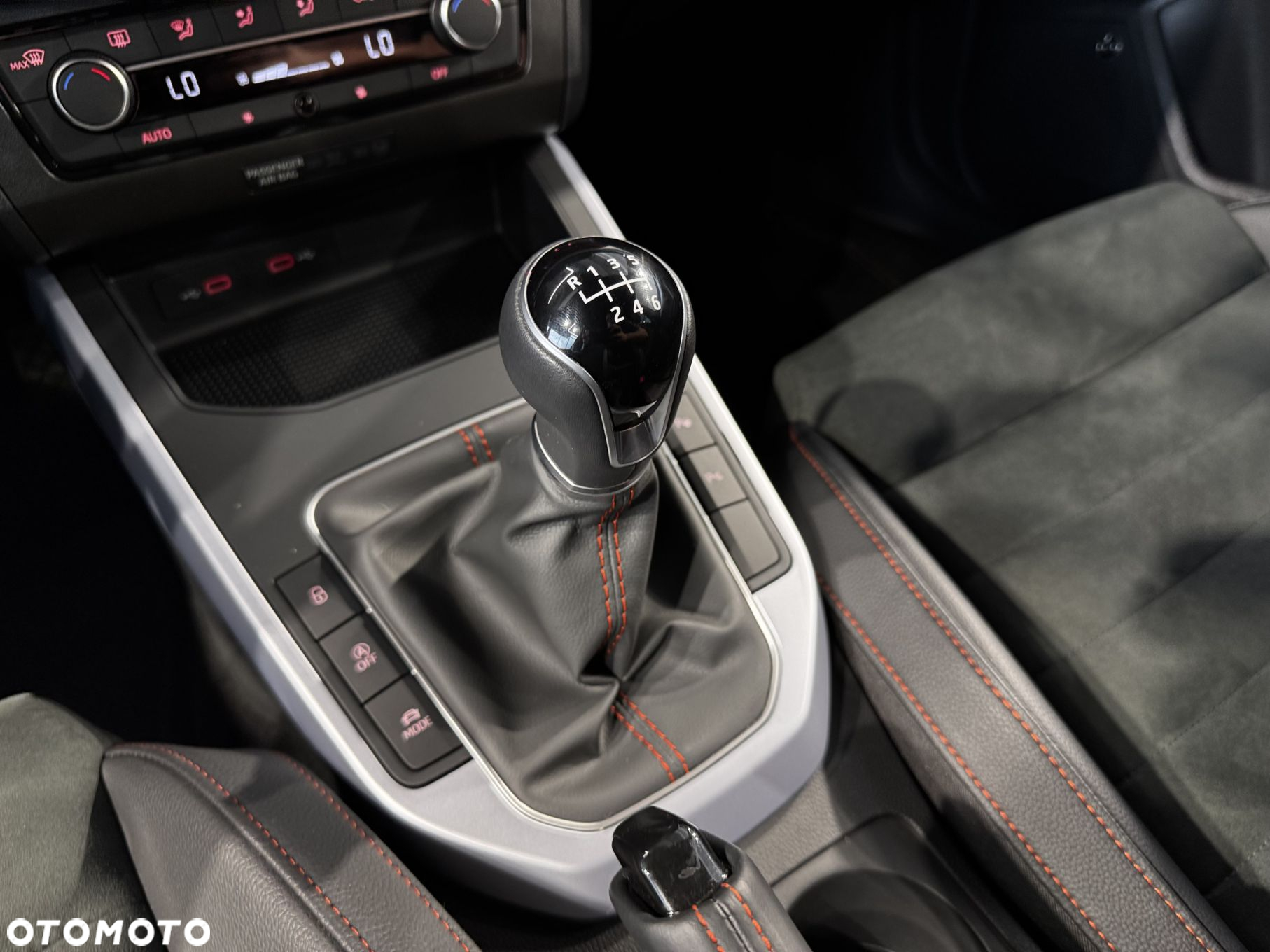 Seat Arona - 27