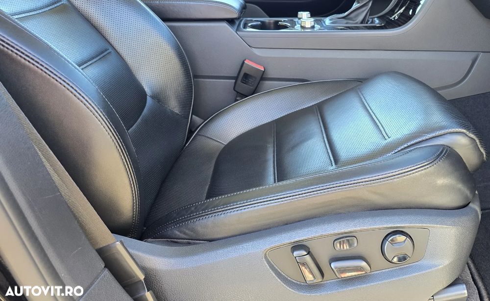 Volkswagen Touareg 3.0 V6 TDI SCR Blue Motion DPF Automatik Executive Edition - 12