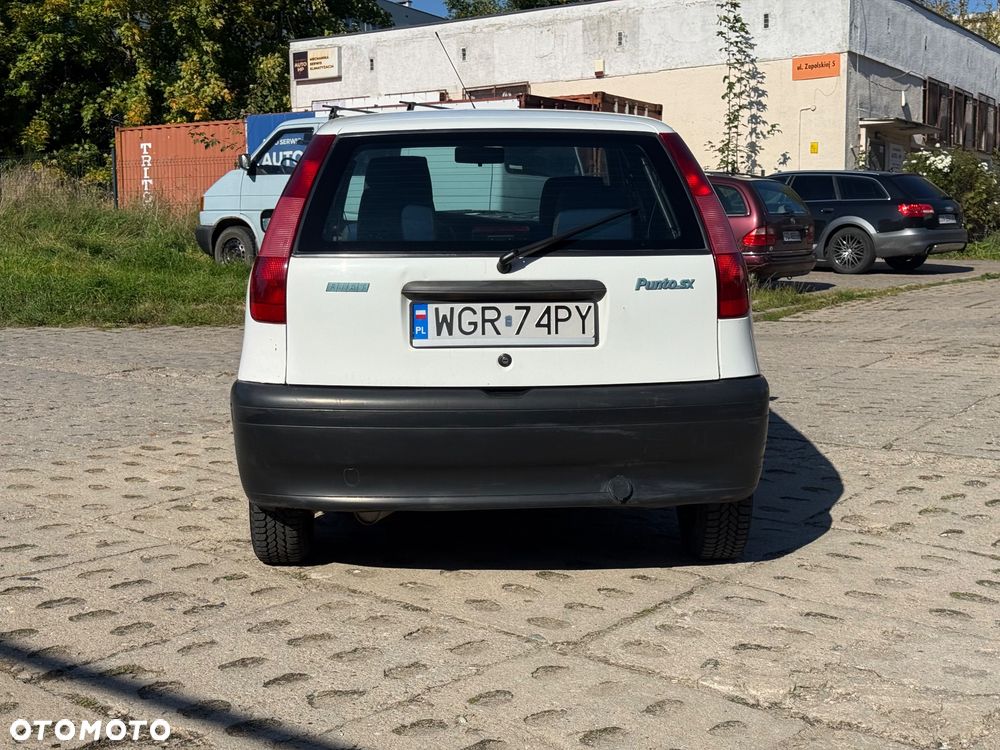 Fiat Punto 1998 photo 4