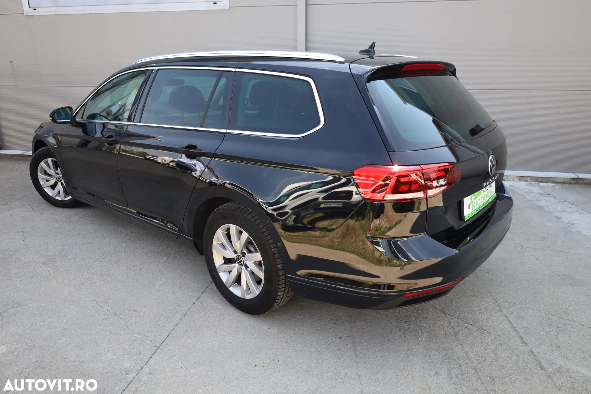 Volkswagen Passat Variant 2.0 TDI DSG Comfortline - 5