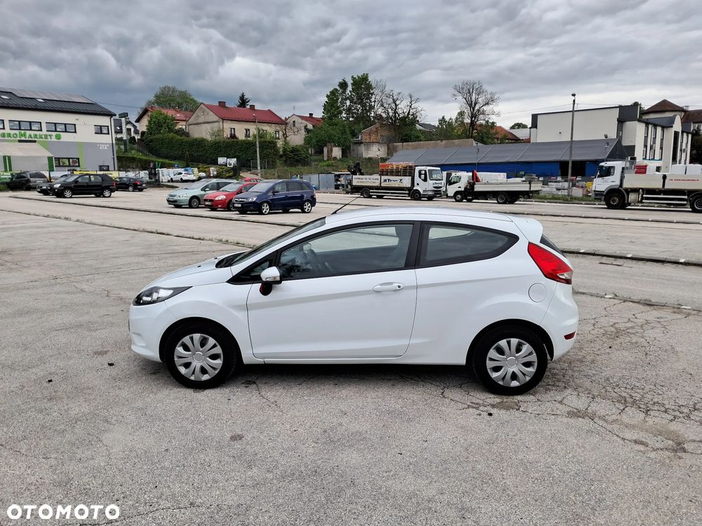 Ford Fiesta - 2