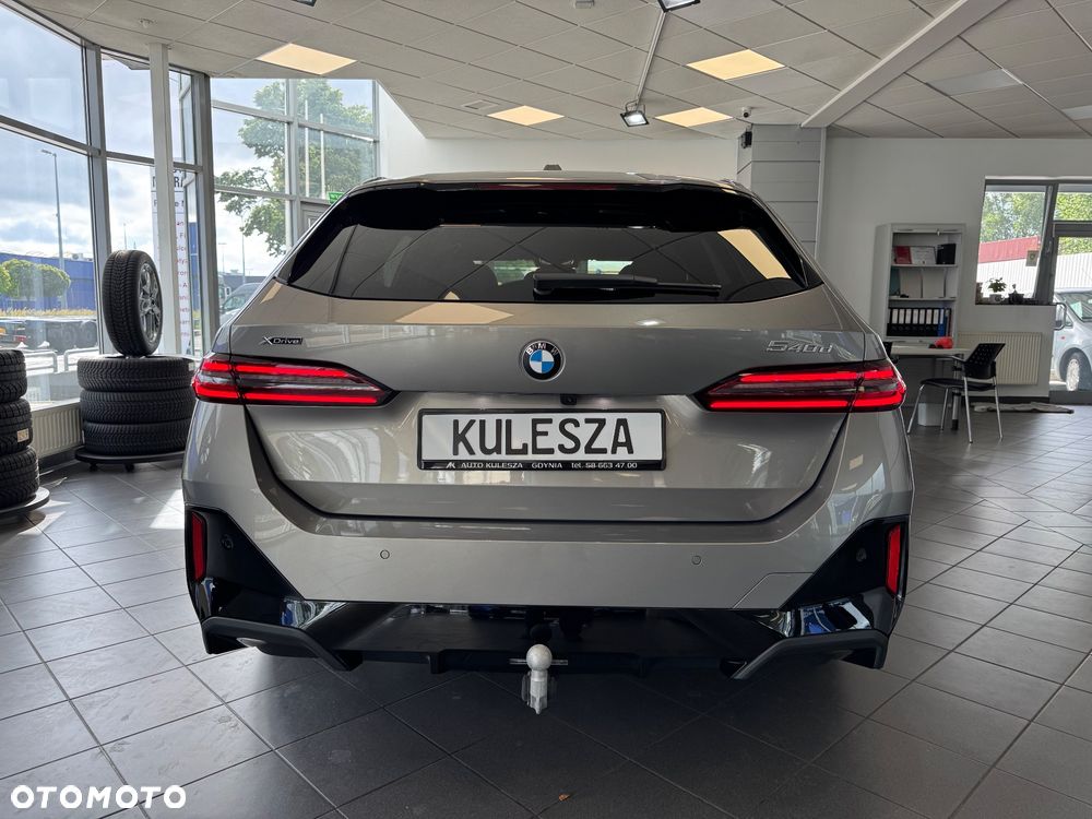 BMW Seria 5 540d xDrive - 9