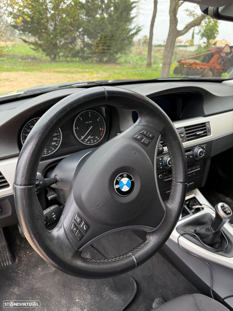 BMW 318 d Navigation - 7