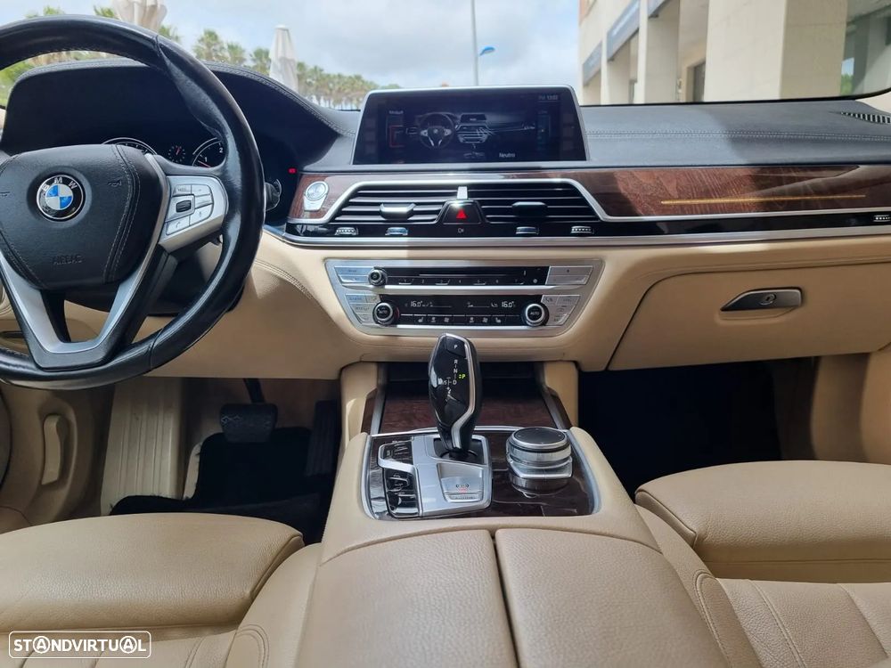 BMW 730 d Auto - 33