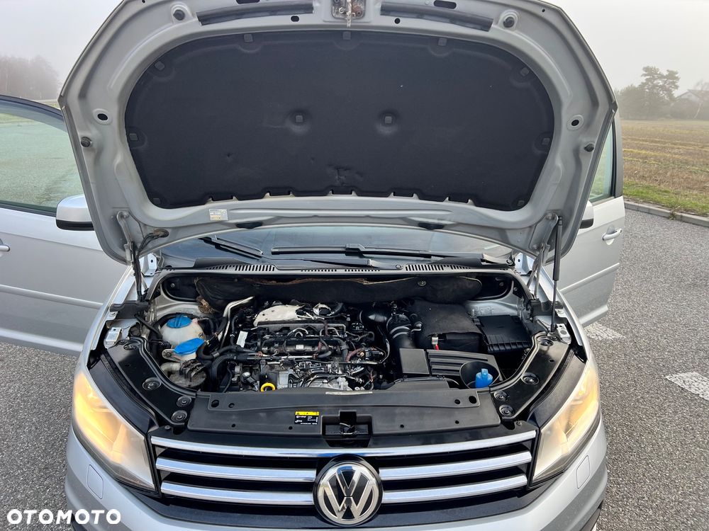Volkswagen Caddy Maxi Highline DSG - 26