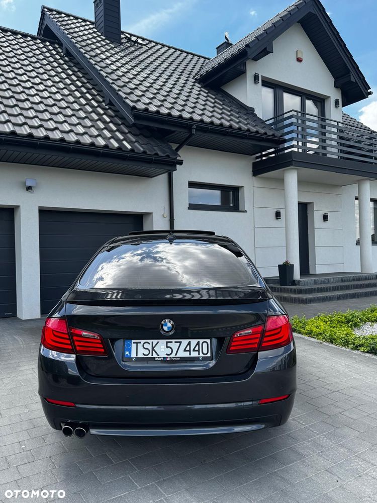 BMW Seria 5 525d - 5