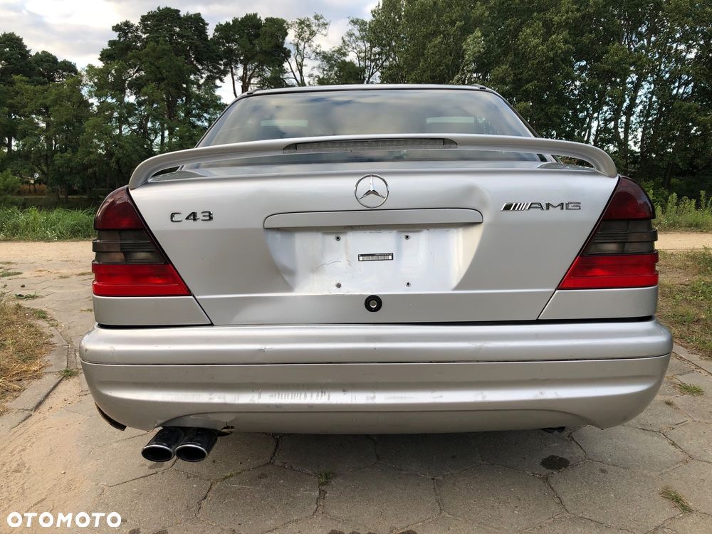 Mercedes-Benz Klasa C 43 AMG - 18