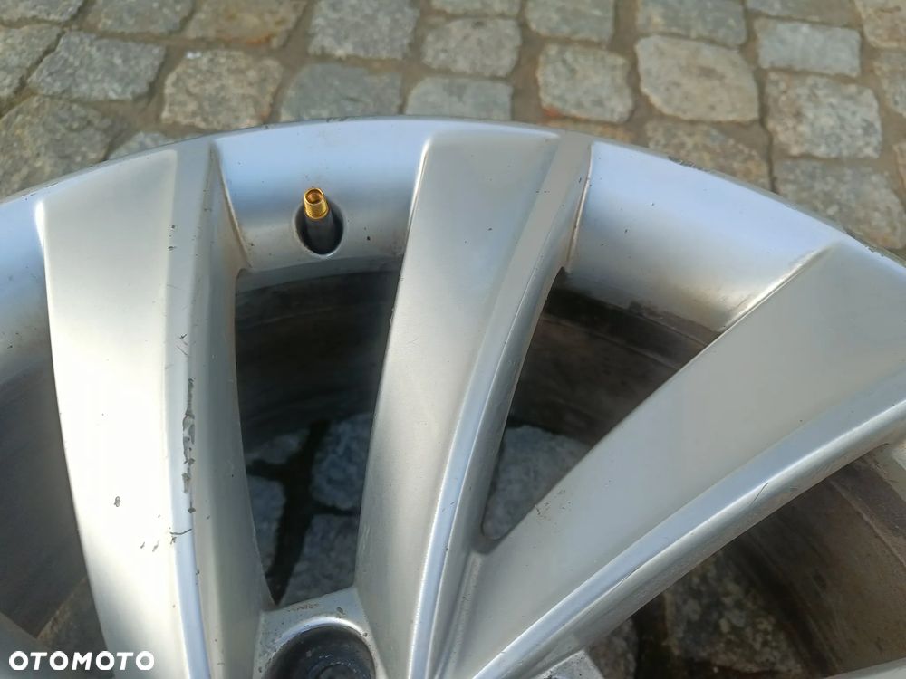 Felga aluminiowa 18 Skoda Superb 3 III 8Jx18H2 ET44 3V0601025AL - 3